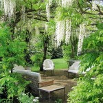 Garden-rooms-1-Easy-Living-11Mar14-Dan-Pearson_b_639x426