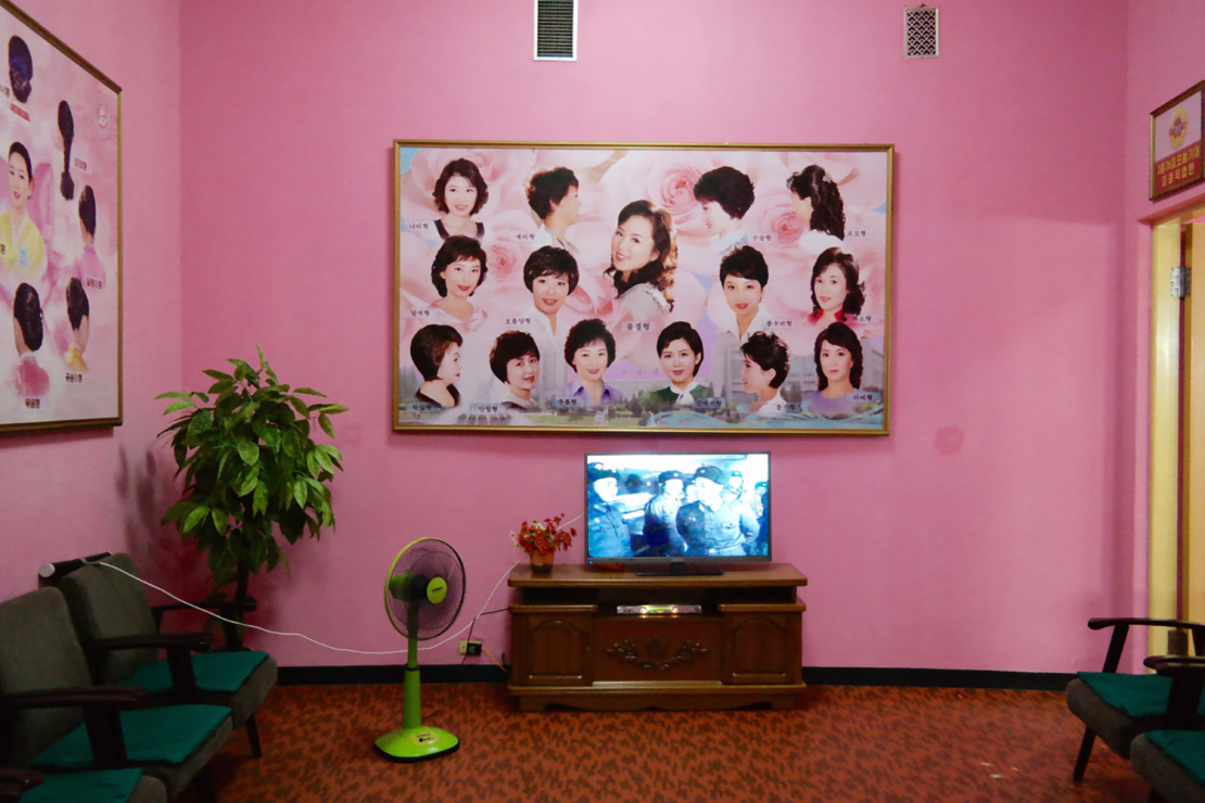 north-korean-interiors-mirror-wes-anderson-film-sets-002
