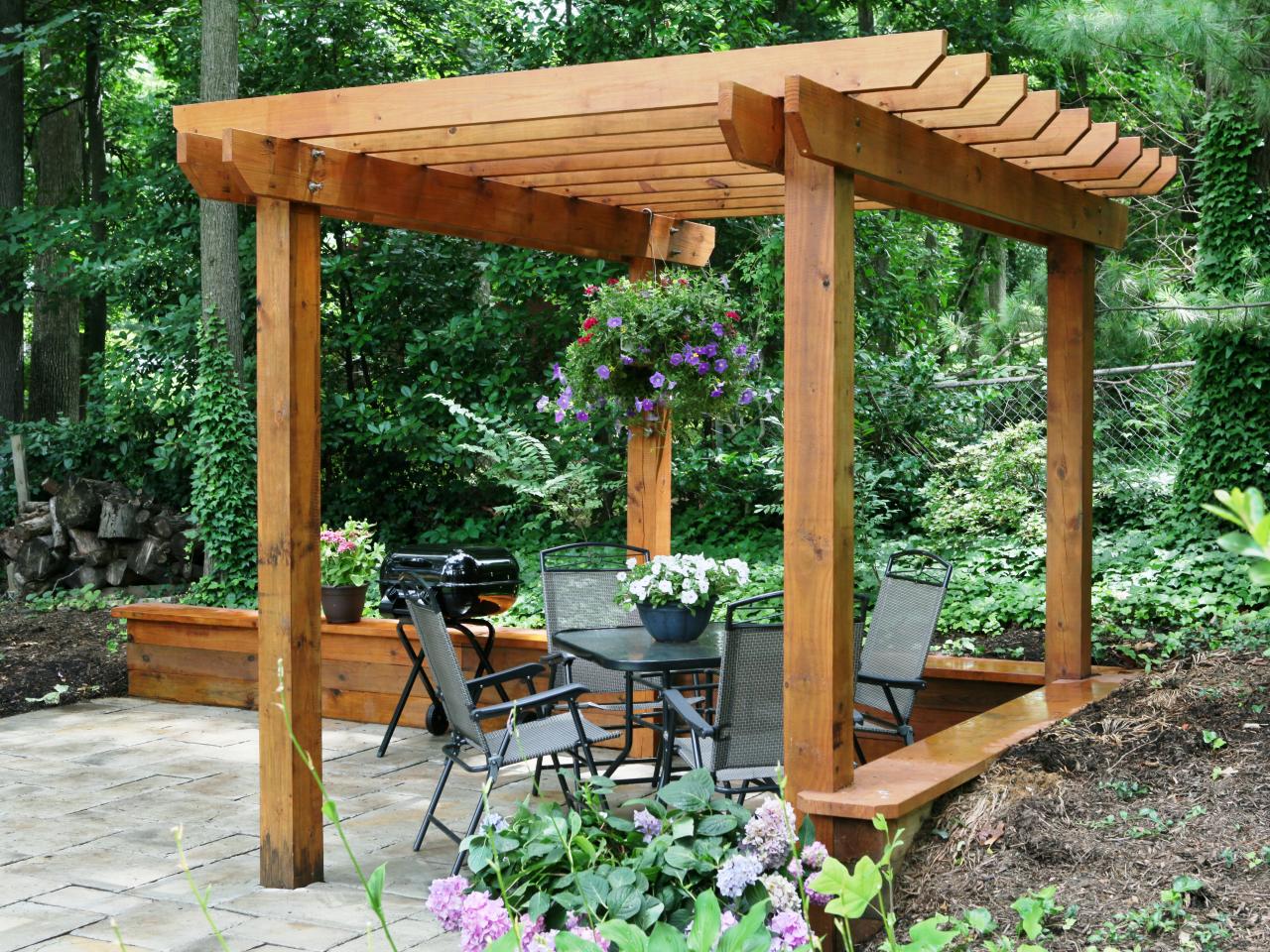 Ultimate-How-To_Pergola-After-Built_s4x3.jpg.rend.hgtvcom.1280.960