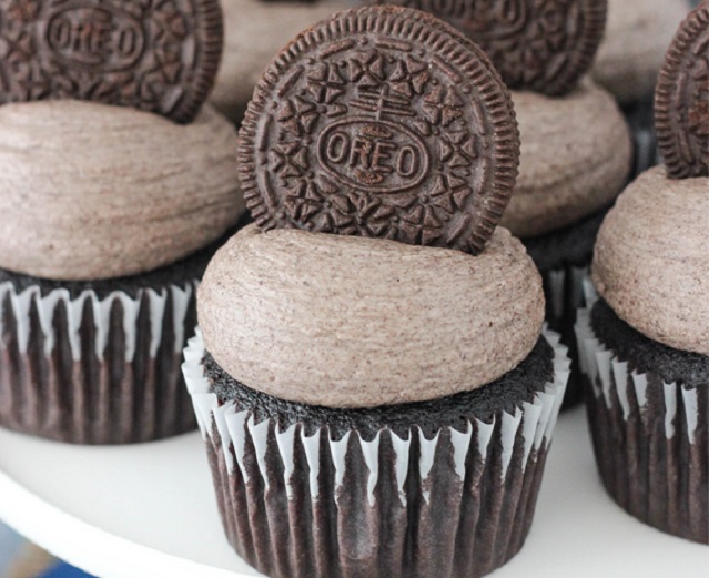 cupcakes-sokolatas-me-oreo