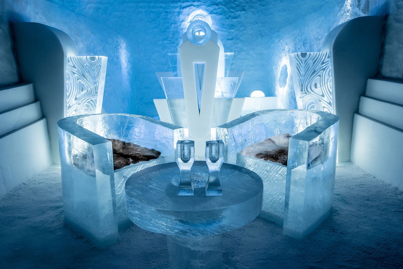 worlds-first-permanent-ice-hotel-10
