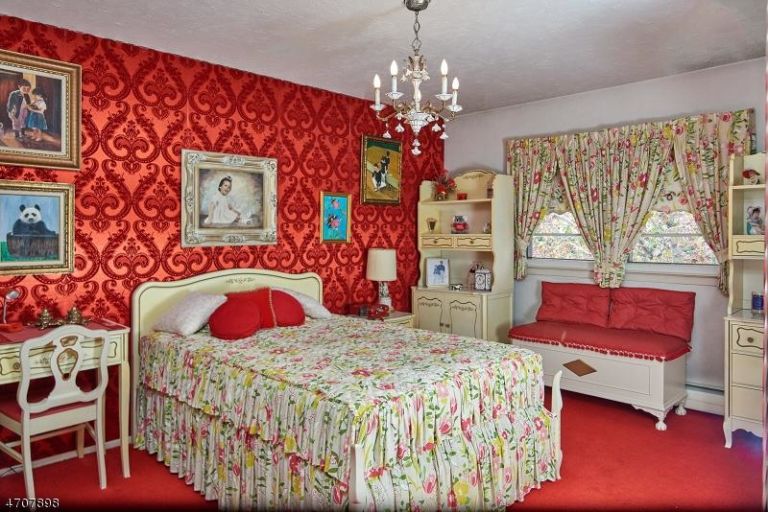 60s-house-bedroom