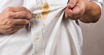Tip για το σπίτι – Το προϊόν που δίνει τέλος στους επίμονους και δύσκολους λεκέδες