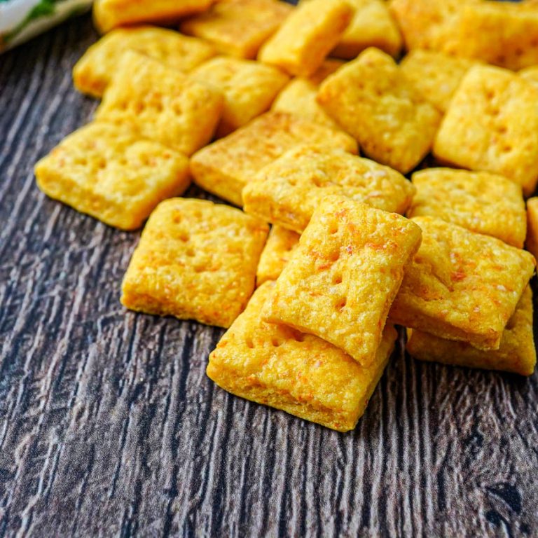 Carrot-Cheese-Crackers-6-of-6