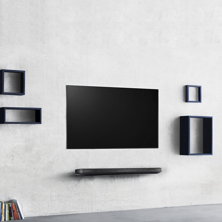 LG OLED W7 Signature Photo (2)