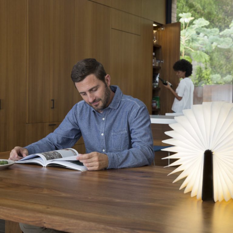 Lumio_Product_Walnut_3