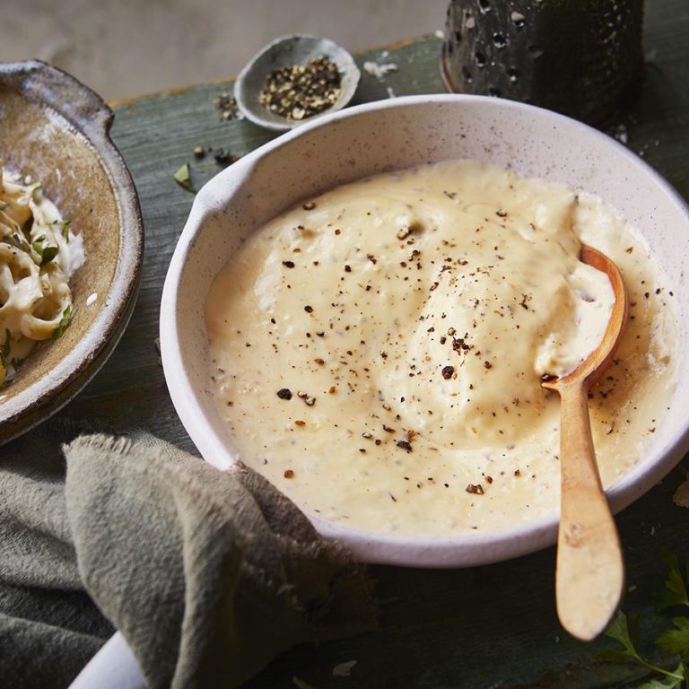 alfredo_sauce_90148_16x9