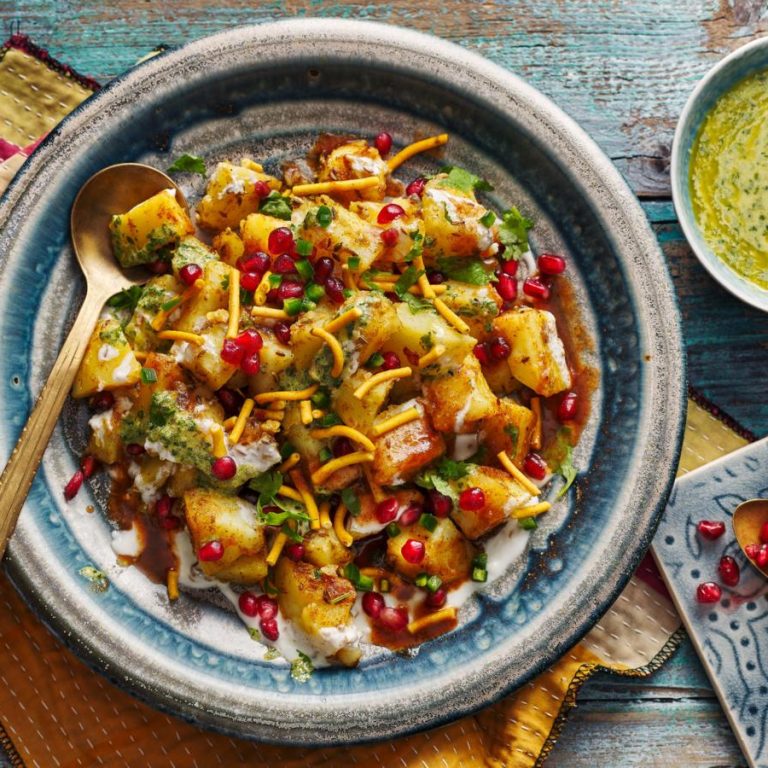 aloo_chaat_39985_16x9