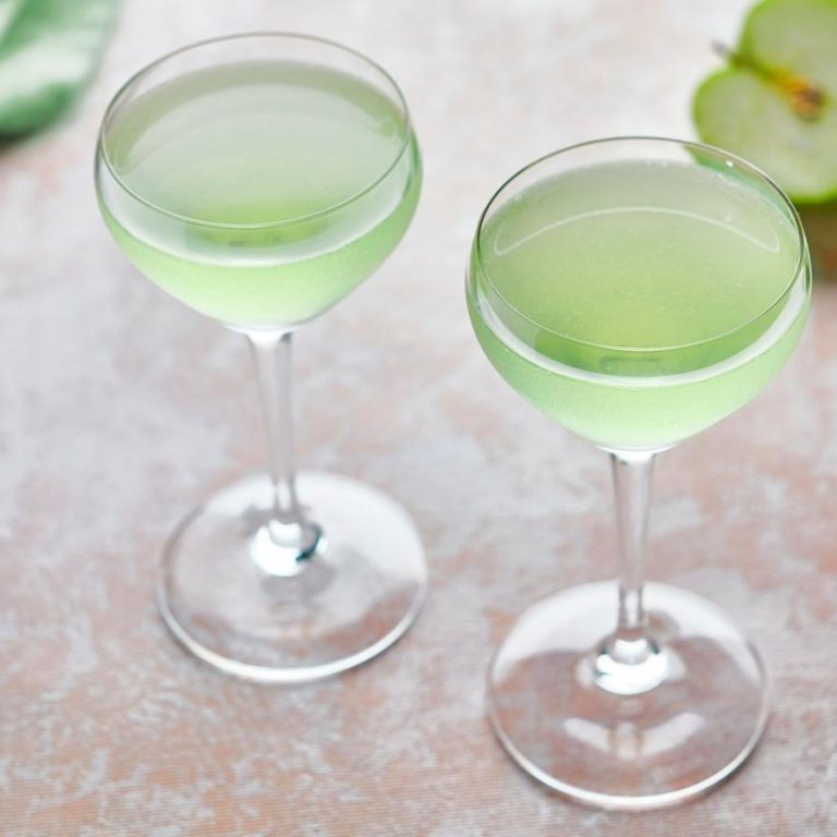appletini_01797_16x9