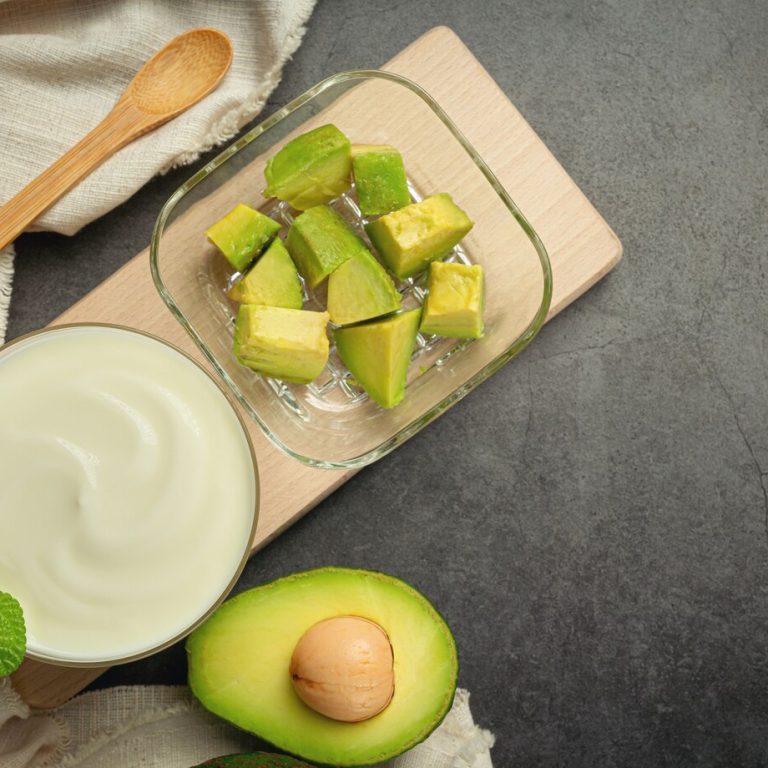 avocado-avocado-yogurt-products-made-from-avocado-food-nutrition-concept_1150-26290
