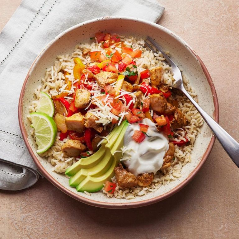 chicken_fajita_bowl_02683_16x9