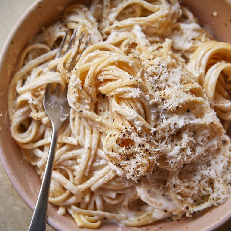 creamy_pasta_sauce_34837_16x9