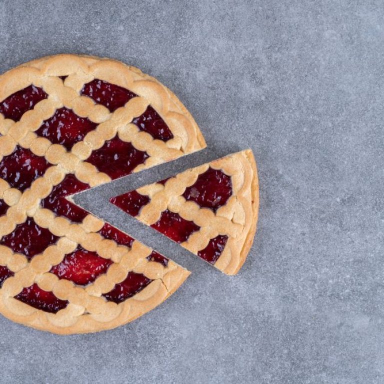 delicious-berry-pie-marble-surface