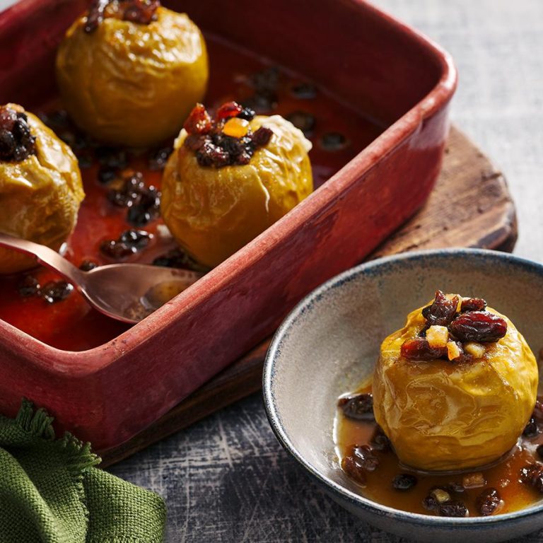 easy_baked_apples_with_65172_16x9