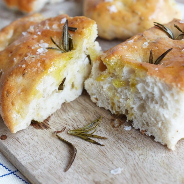focaccia_08389_16x9