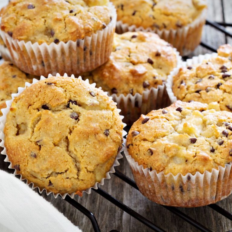 gluten-free-almond-oat-muffins