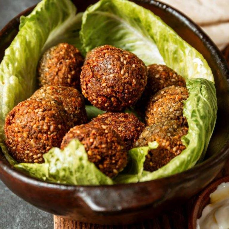 high-angle-bowl-with-lettuce-falafel