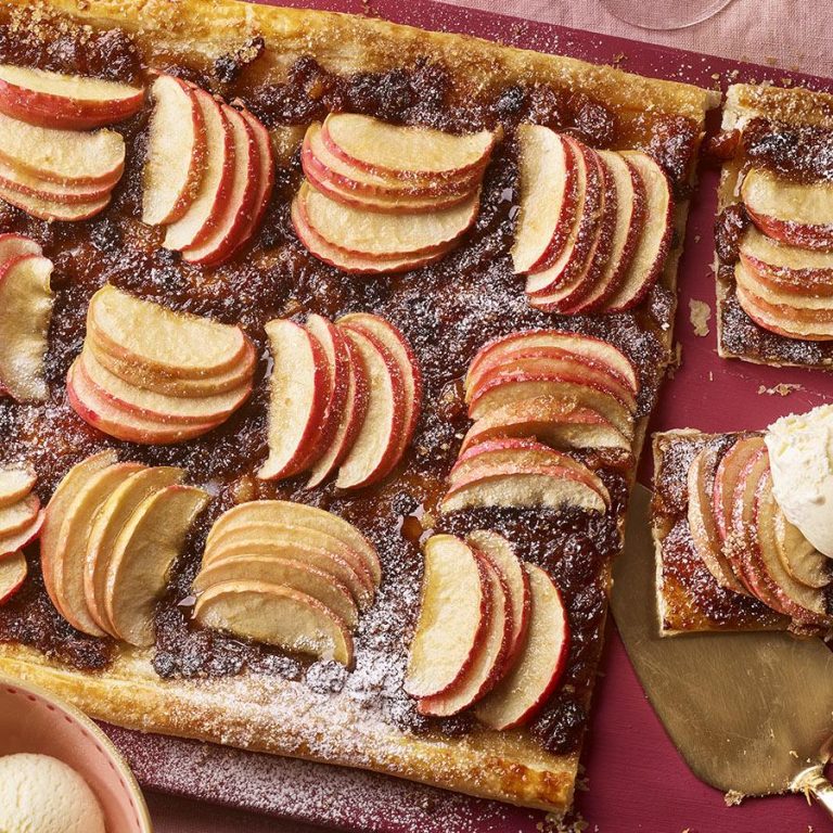 mincemeat_and_apple_tart_47302_16x9
