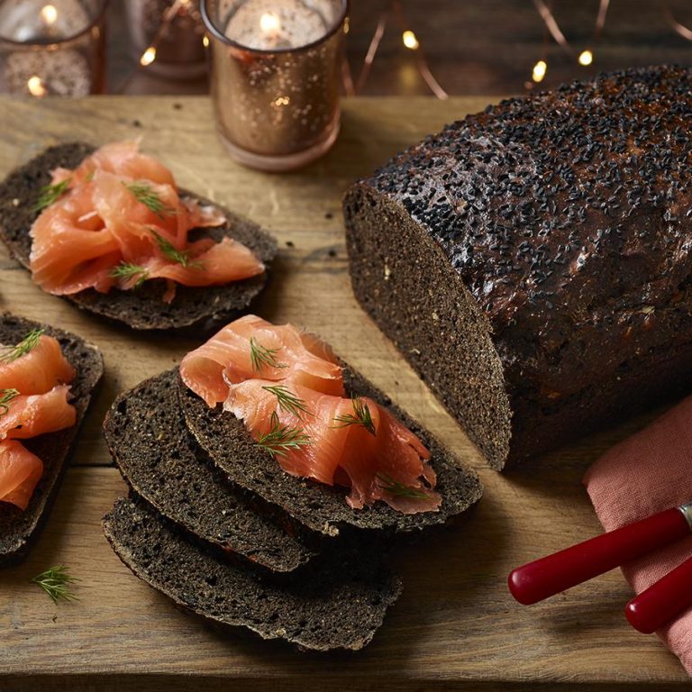 no-knead_black_bread_47015_16x9