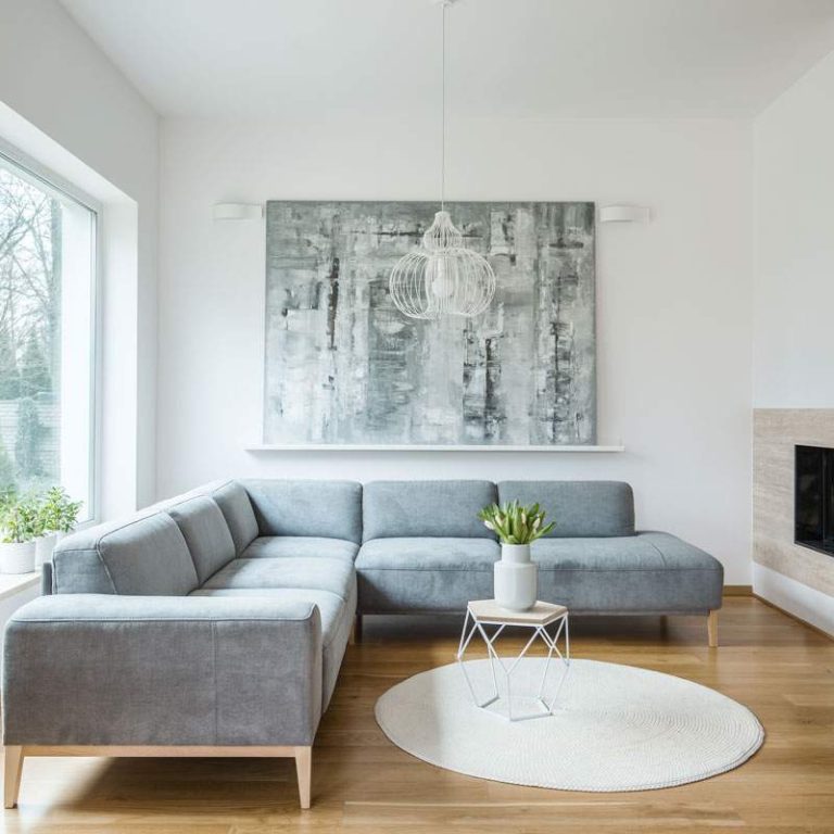 painting-in-grey-apartment-interior-XTZPKD9