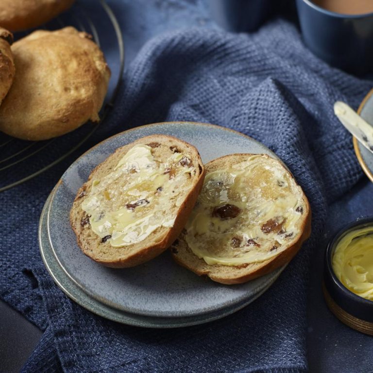 spiced_teacakes_29429_16x9