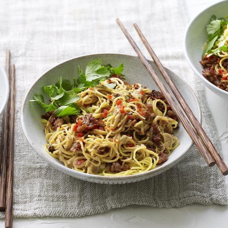 spicy_sichuan_noodles_79051_16x9