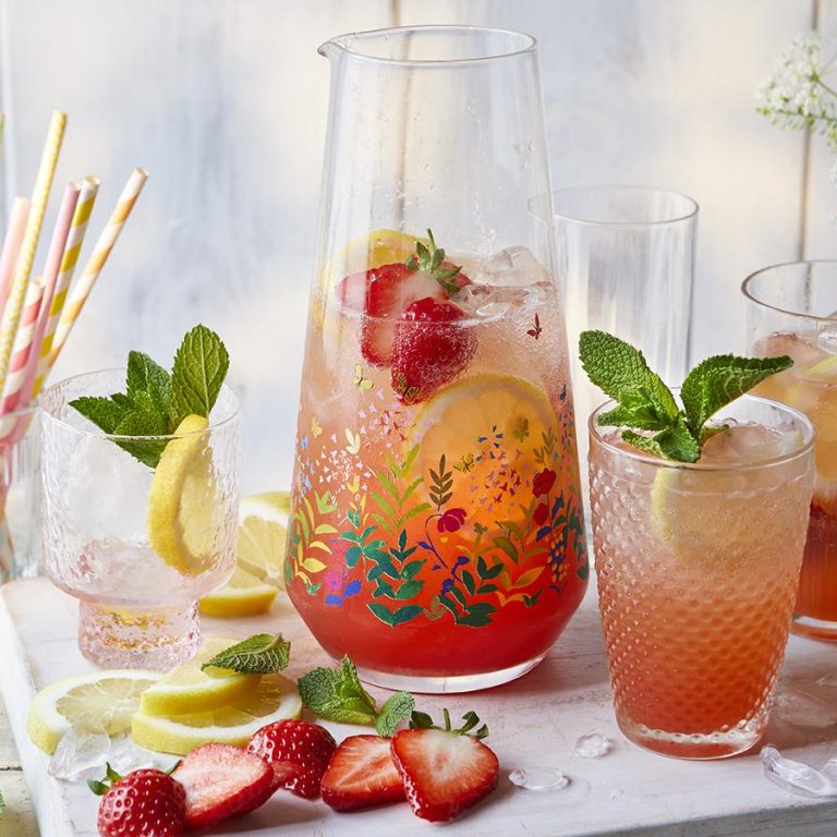 strawberry_lemonade_63154_16x9
