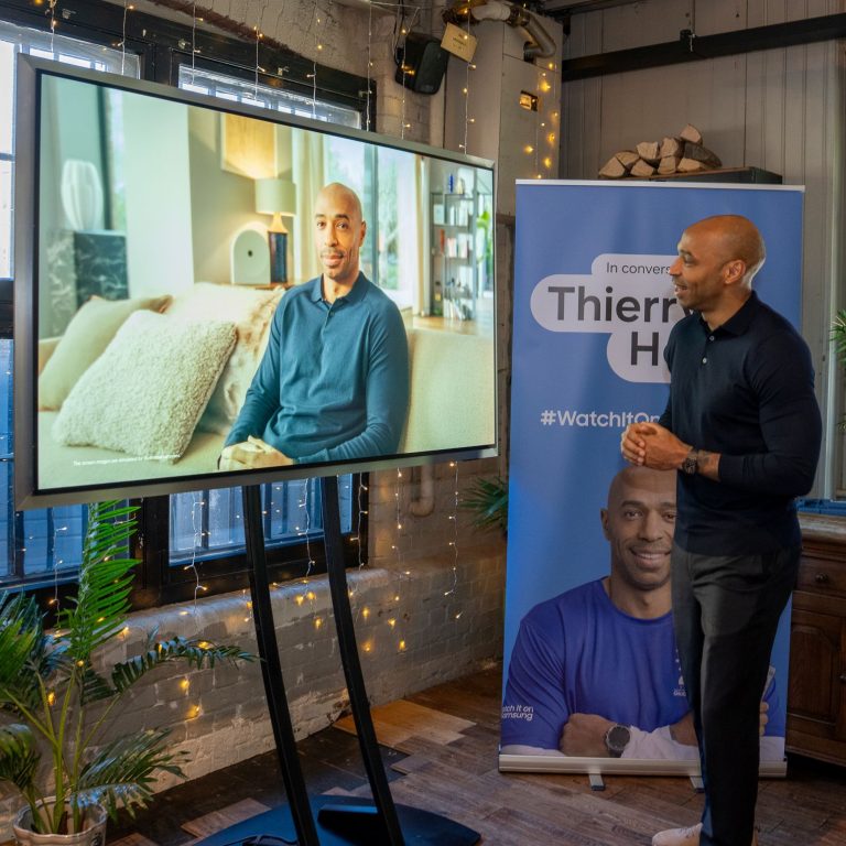 thierry_henry_samsung_oled_watchitonasamsung