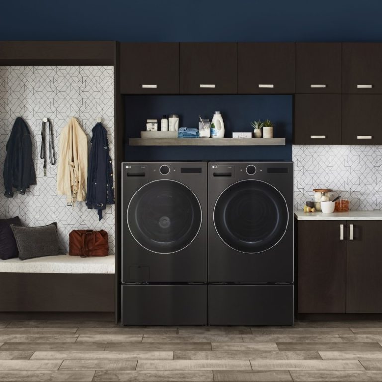 thumbnail_lg_washerdryer_lifestyle_1