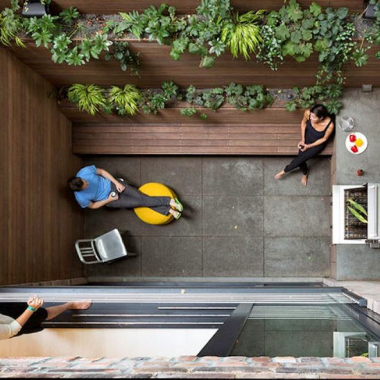 tiny-balcony-decor-cover-2