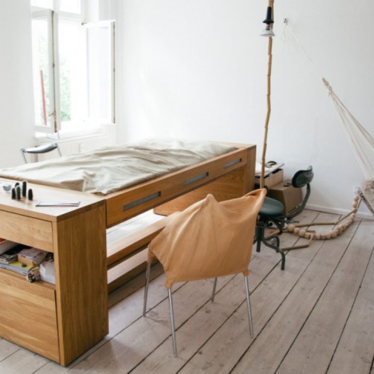 twist_your_office_into_a_bed_01
